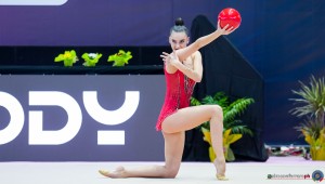 iris giovinazzo harnasko alina   palla sfe04854 copia simone ferraro ph copia